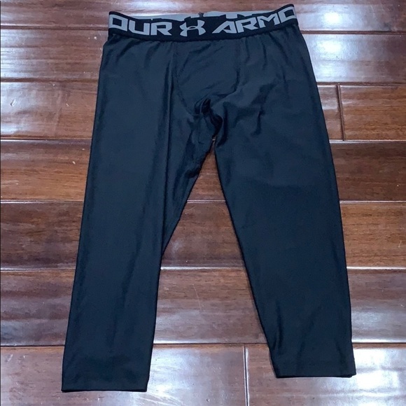 Under armor cropped compression leggings NWT - Picture 7 of 7